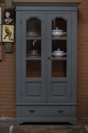Vitrinekast  *eiland* houten vintage kast