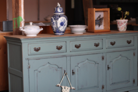 Dressoir old vintage "landhuis"