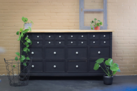 Dressoir botanisch black