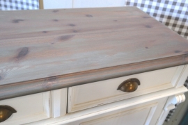 Dressoir / keukenkast brocante wit