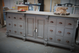 Grote dressoir / apothekerskast vintage grijs