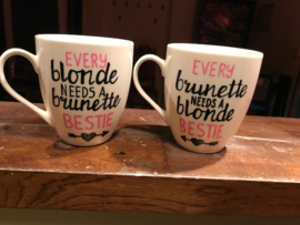 Vriendinnen mokken