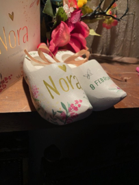 Geboorteklompjes Nora