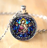 Maria met kind pendant.