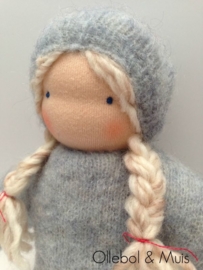 Knuffelpopje licht blauw