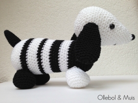 Crochet dachshund
