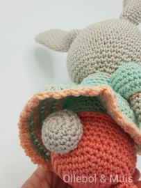 Crochet bunny pastel