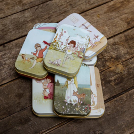 Belle & Boo tin Hugs