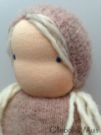 Knuffelpopje oud roze