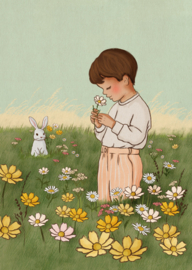 Belle & Boo ansichtkaart Flower Fields Boy