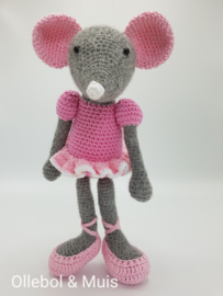 Crochet mouse / ballerina mouse