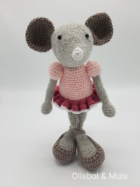 Crochet mouse / ballerina mouse