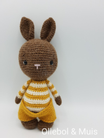 Crocheted rabbit mustard trousers