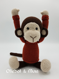 Crochet monkey chestnut