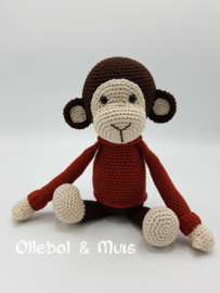 Crochet monkey chestnut