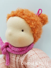 Soft doll Slappe Lijs pink red hair