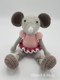 Crochet mouse / ballerina mouse