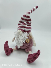 Gehaakte kerstgnome paars broekje