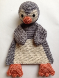 Crochet ragoll penquin