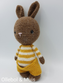 Crocheted rabbit mustard trousers