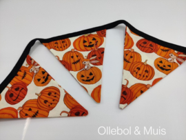 Pumpkin bunting