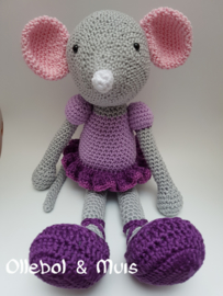 Crochet mouse / ballerina mouse