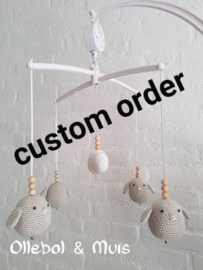 Custom order muziekmobiel 4 vogeltjes met wolkje