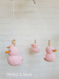 Music mobile Ollebol & Muis pink ducks