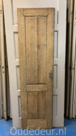 nr. 1554 gestraalde oude deur