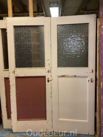 nr. 1487 serie gelijke oude deuren met glas