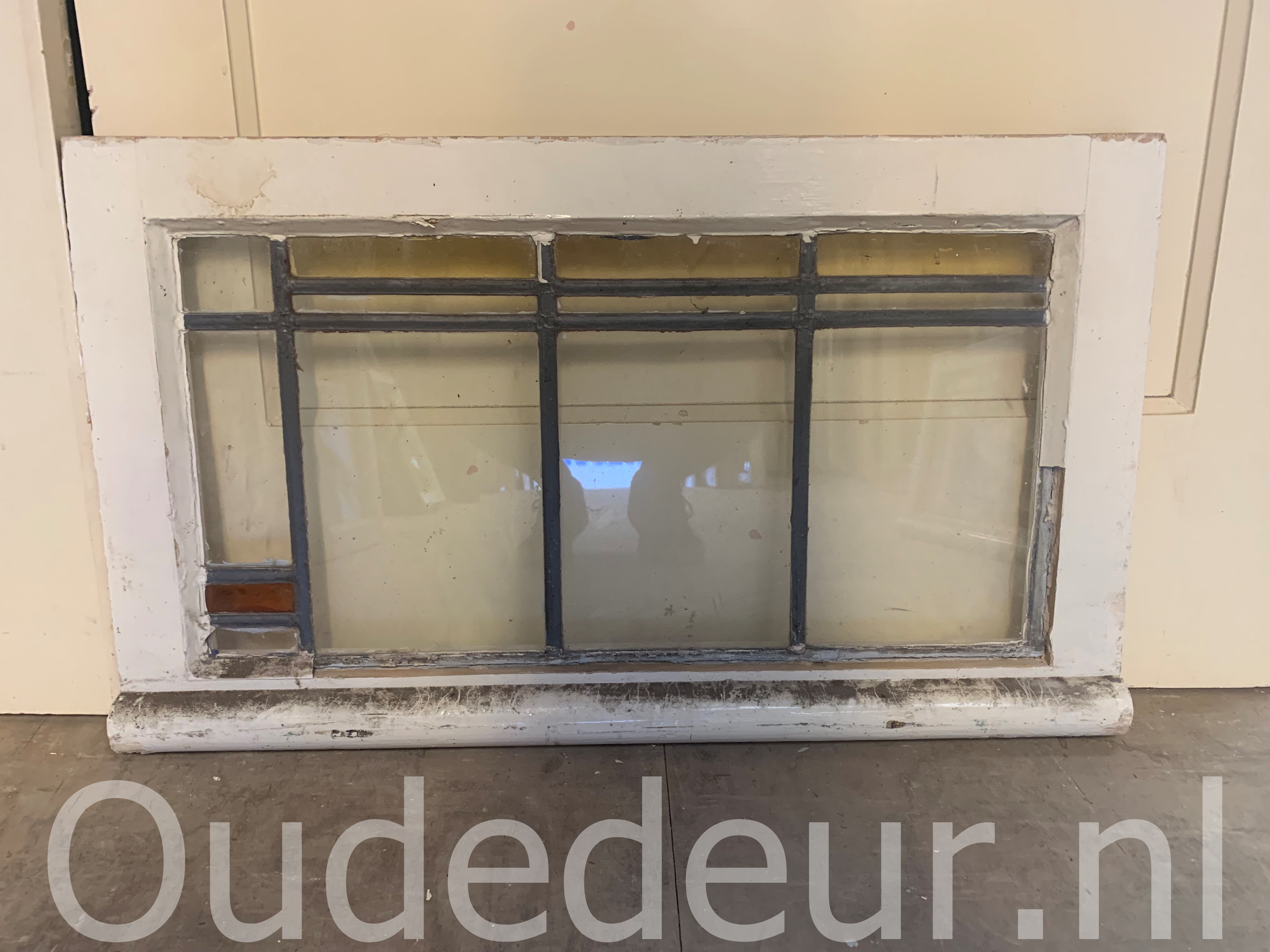 nr. r747 glas in lood raampje