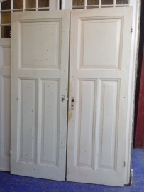 nr. 1037 antieke deur met drie vlakken