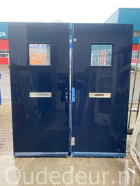 nr. v374 voordeur met ruitje