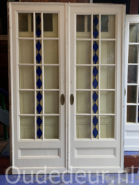 nr. e672 set ensuite met glas in lood