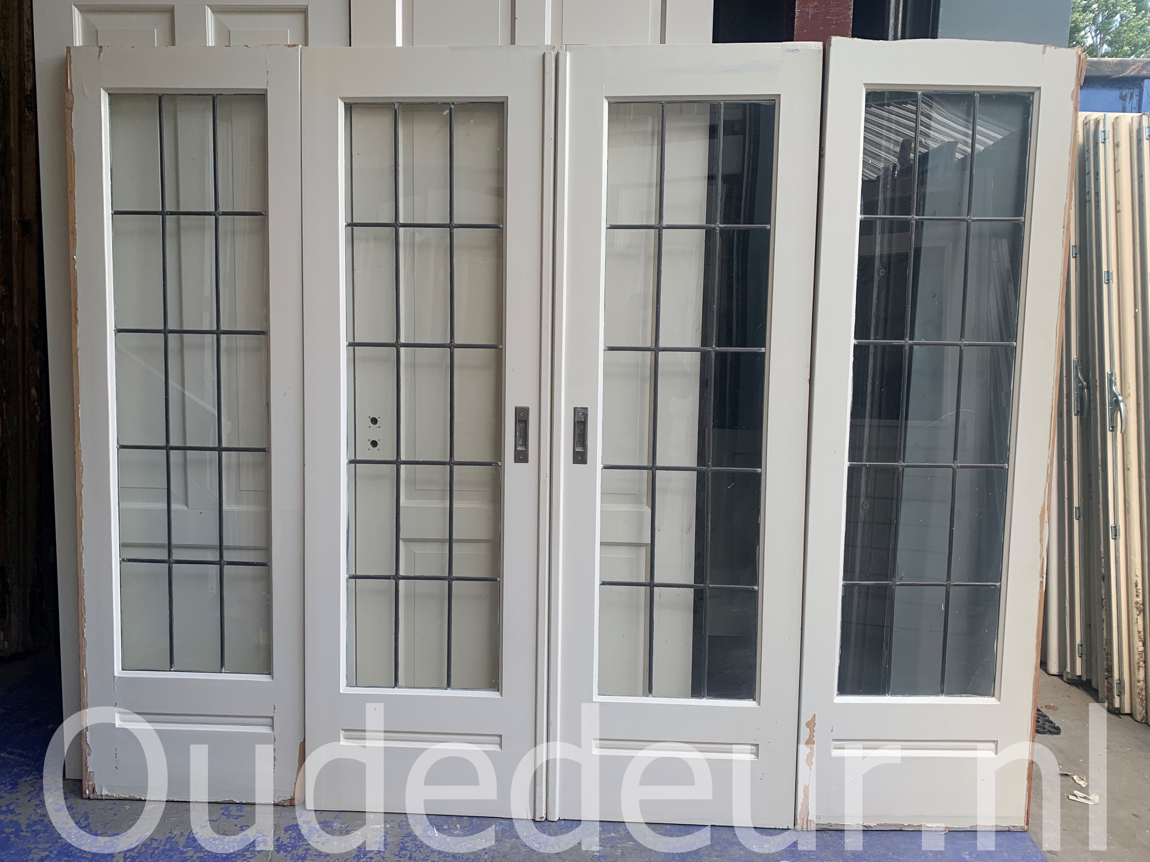 nr. e681 vierslag glas in lood deuren