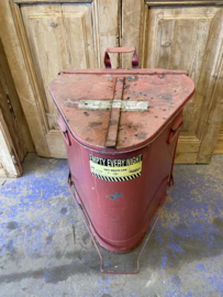 metalen werkplaats vuilnis bak