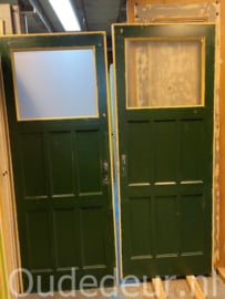 nr. 774 twee stuks jr 30 deuren met een ruit