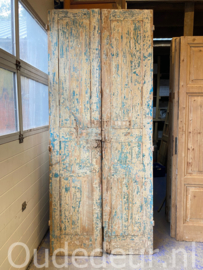 nr. set209 set oude deuren half geloogd