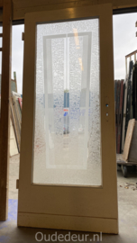 nr. GL595 oude deur met bijzonder glas