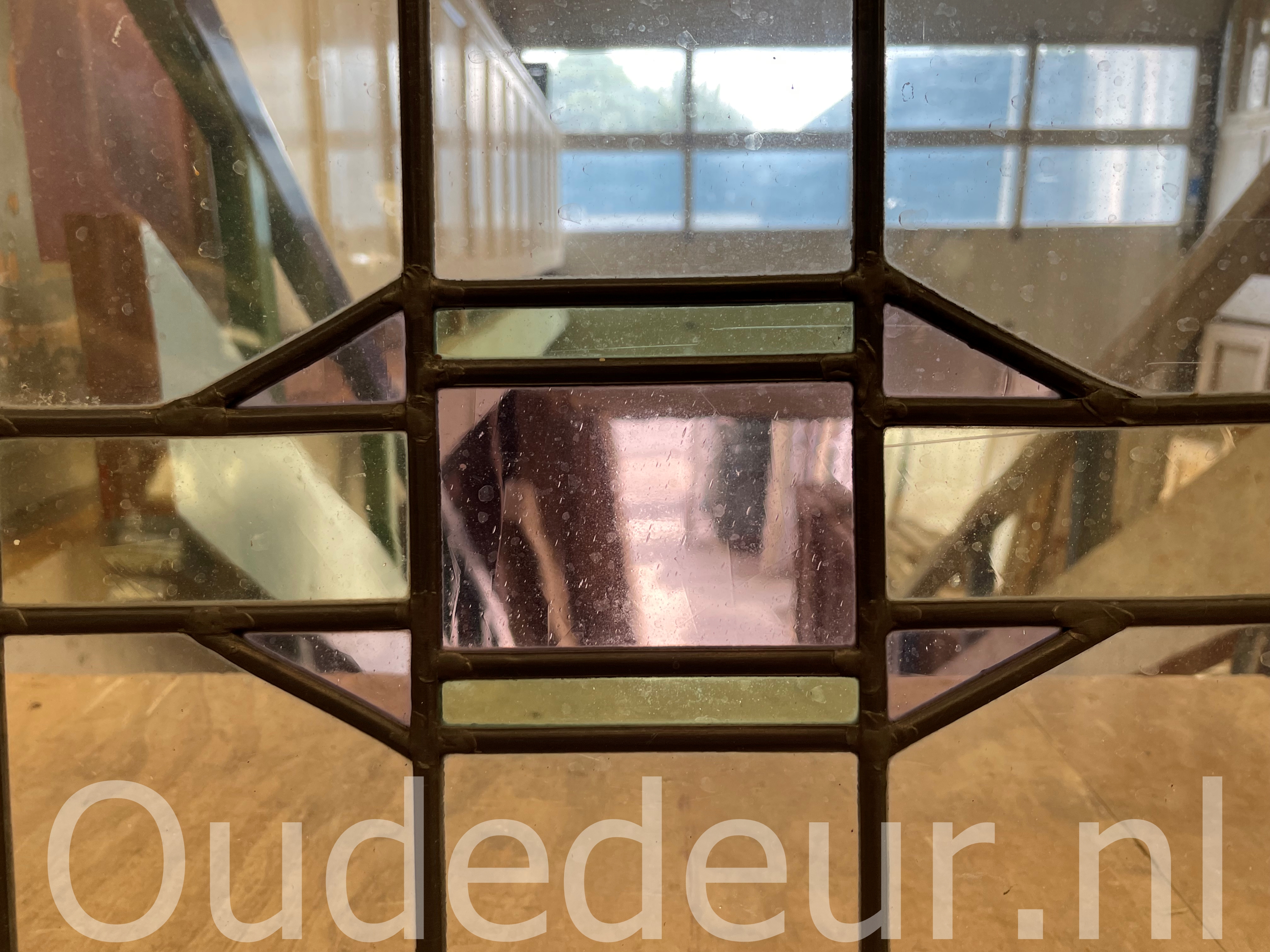 nr. r699 twee gelijke glas in lood ramen
