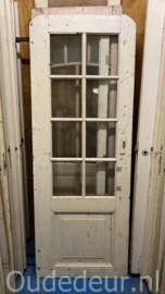 nr. 2389 oude deur met ruitjes