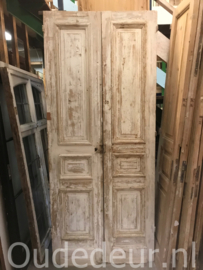nr. set446 set oude deuren half kaal gemaakt