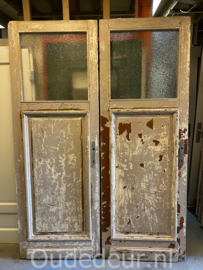 nr. 1476 2 gelijke antieke deuren