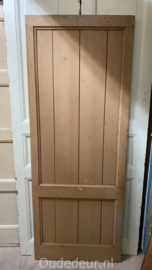 nr. 4620b oude deur met ruwe achterklant