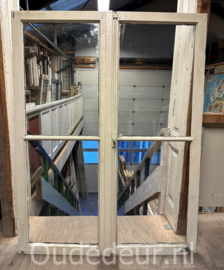 nr. r346 sets van twee oude ramen (meer beschikbaar)