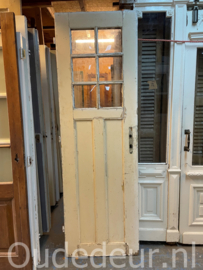 nr. 1773 oude deur met bol glas