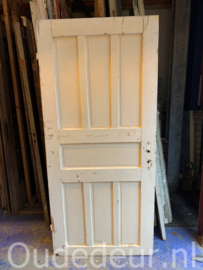 nr. 1251 oude deur met 7 panelen