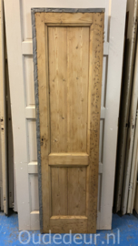 nr. 1554 gestraalde oude deur