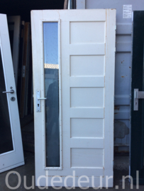 nr. v472 gebruikte voordeur