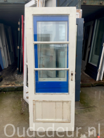 nr. a634 oude buitendeur met drie ruiten